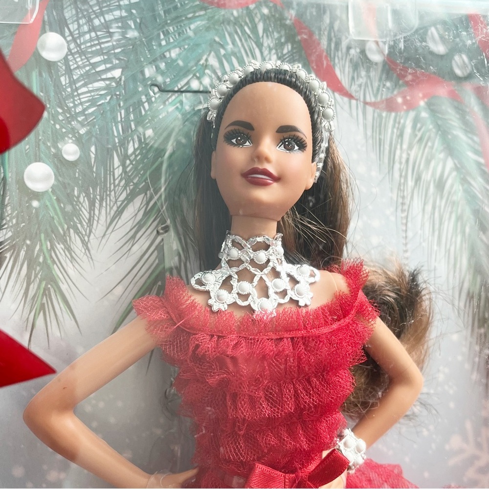 SOLD ❌ NEW 2018 Holiday Barbie 30TH ANNIVERSARY EDITION Brunette Latina Hispanic